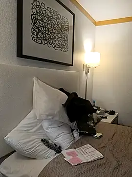 KITTYBOOBOOFUXX online show from October 2025 06:30:02 PM