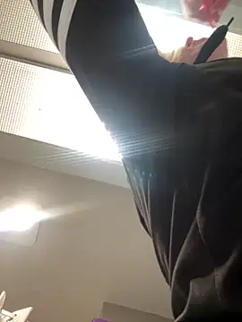 KITTYBOOBOOFUXX online show from December 2025 01:38:02 AM