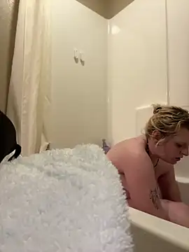 KITTYBOOBOOFUXX online show from March 2026 02:16:01 AM