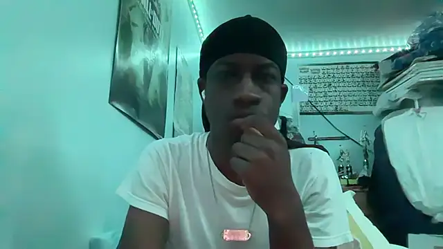 Snapshot of jay_secxret chatting on June 2026 07:13:01 AM jay secxret online show from June 2026 07:13:01 AM