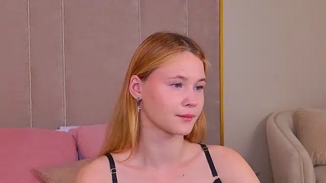 AmeliRoyse online show from May 2026 05:18:02 PM