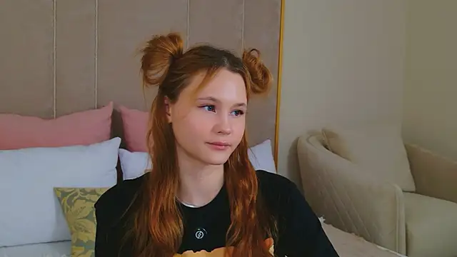 AmeliRoyse online show from April 2026 07:58:02 PM