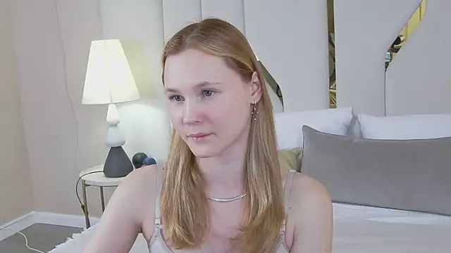 AmeliRoyse online show from April 2026 05:14:01 PM
