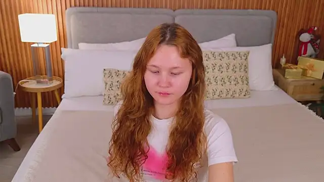 AmeliRoyse online show from December 2025 06:30:01 PM