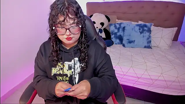  Lilly miller online show from November 2025 06:08:01 PM