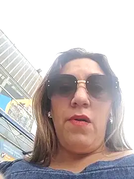 Luna-nevada online show from November 2025 04:33:01 PM