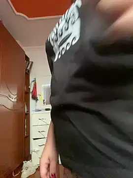 Luna-nevada online show from April 2026 01:34:01 PM