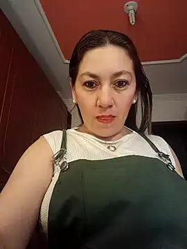 Luna-nevada online show from October 2025 02:47:02 PM