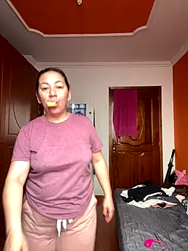 Luna-nevada online show from November 2025 03:48:01 PM