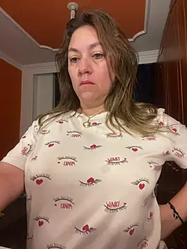 Luna-nevada online show from April 2026 10:39:01 AM