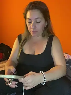 Luna-nevada online show from November 2025 04:50:01 AM