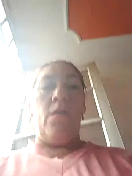 Luna-nevada online show from November 2025 06:46:02 PM