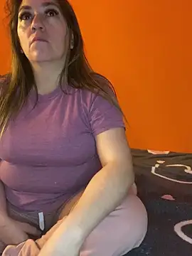 Luna-nevada online show from December 2025 05:01:02 AM