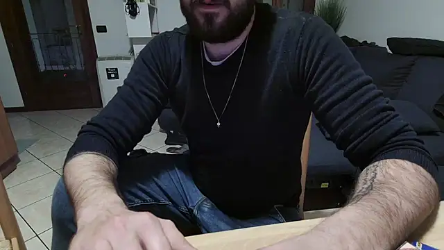 maialinofriuli online show from October 2025 10:35:02 PM