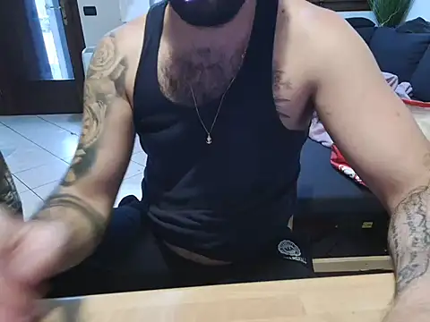 maialinofriuli online show from September 2025 03:19:02 PM