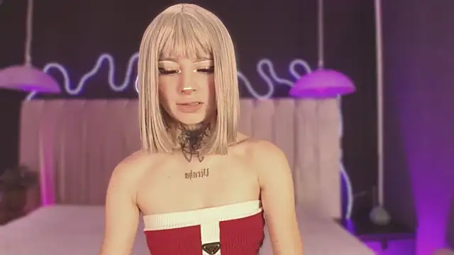 Zhally Dee online show from March 2026 07:52:01 PM