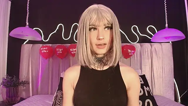 Zhally Dee online show from February 2026 07:36:01 PM