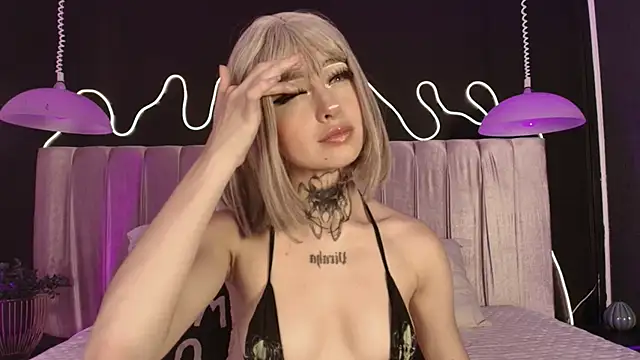 Zhally Dee online show from February 2026 07:46:01 PM