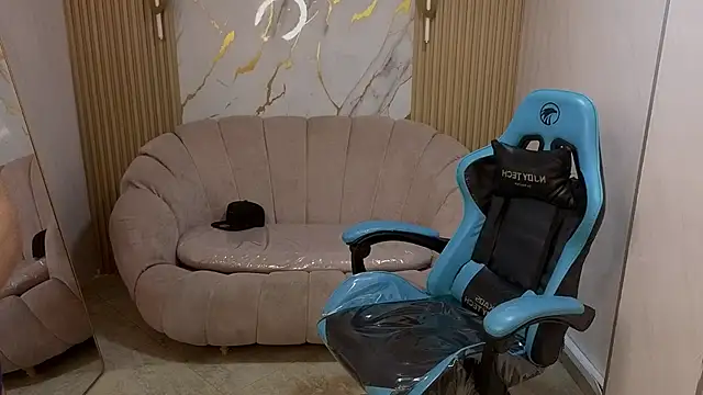 Snapshot of _wendy_b chatting on October 2025 03:03:01 AM wendy b online show from October 2025 03:03:01 AM