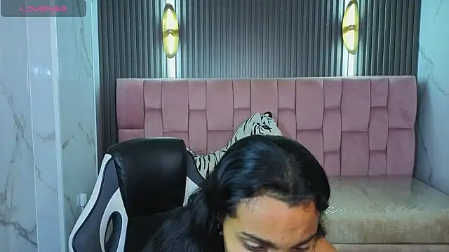 Snapshot of _wendy_b chatting on November 2025 07:47:01 PM wendy b online show from November 2025 07:47:01 PM