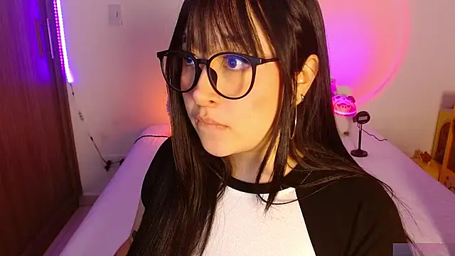 Oliviargf online show from May 2026 01:11:02 AM