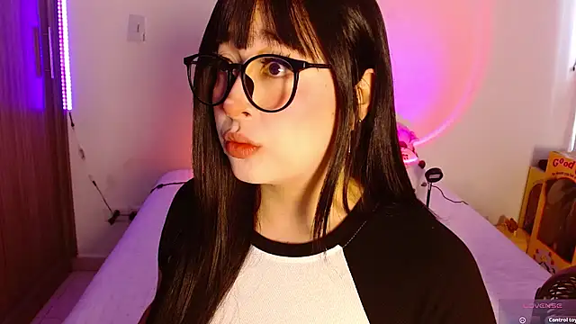 Oliviargf online show from March 2026 01:12:02 PM