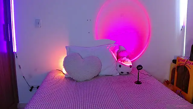 Oliviargf online show from April 2026 12:23:01 PM