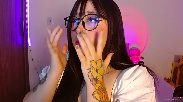 Oliviargf online show from April 2026 11:22:02 PM