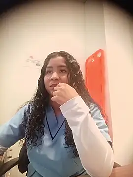 Paula6Colombia online show from November 2025 04:00:01 PM