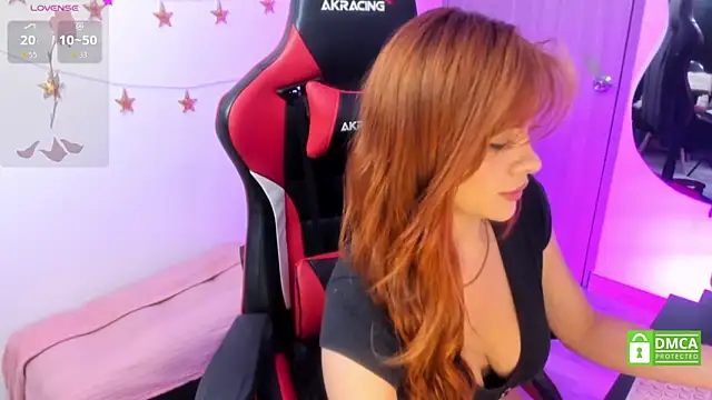 LindaSilverstone online show from February 2026 12:32:02 AM