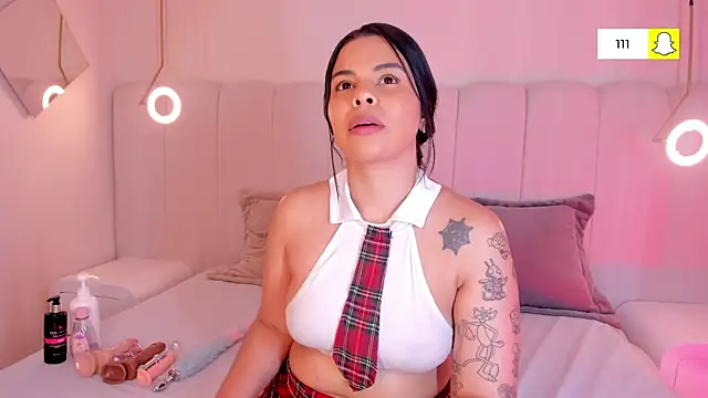 riri candy online show from December 2025 03:45:02 AM