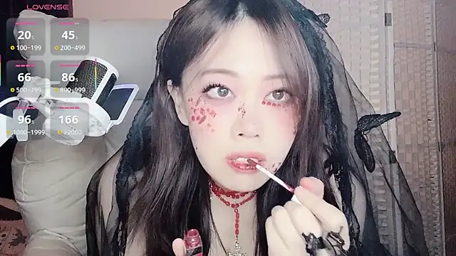 Cocobee online show from October 2025 04:51:01 PM