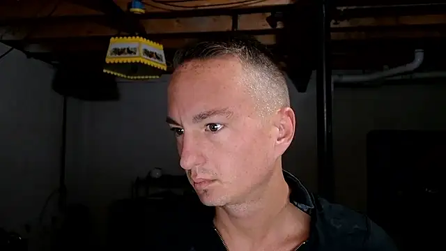 TheDaddy005 online show from December 2025 01:47:02 PM