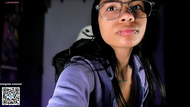 sofiafenty online show from December 2025 11:01:02 AM