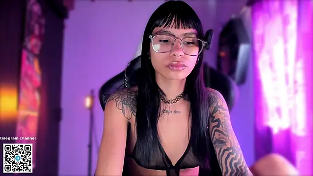 sofiafenty online show from January 2026 04:03:01 PM