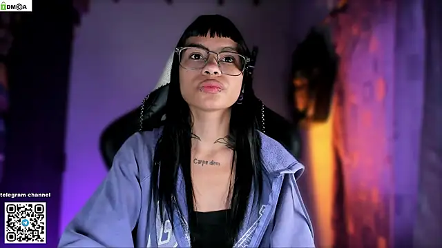 sofiafenty online show from January 2026 11:57:01 AM