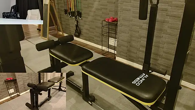 Snapshot of Stretch-man chatting on November 2025 12:27:02 PM Stretch-man online show from November 2025 12:27:02 PM