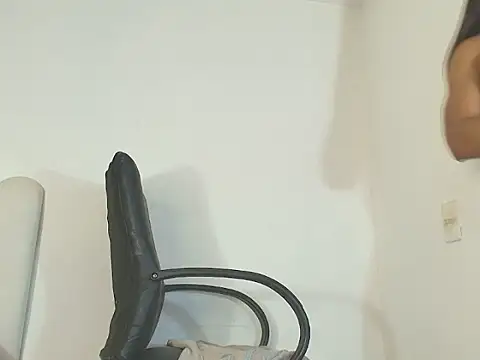 Keeitlin online show from November 2025 12:14:01 AM