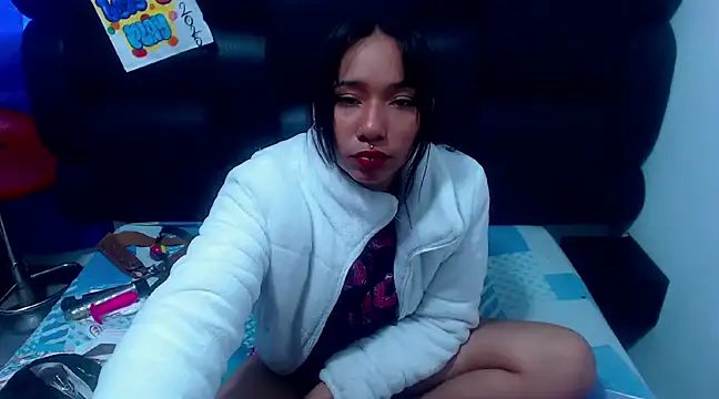 Snapshot of XxxReinaSexyBodyxxX777 chatting on March 2025 01:12:01 PM XxxReinaSexyBodyxxX777 online show from March 2025 01:12:01 PM