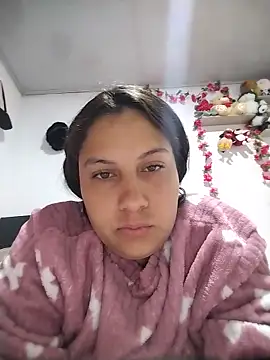 esmeralda jadees online show from June 2026 12:43:01 PM
