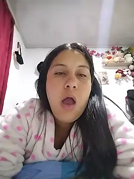 esmeralda jadees online show from June 2026 11:31:01 AM