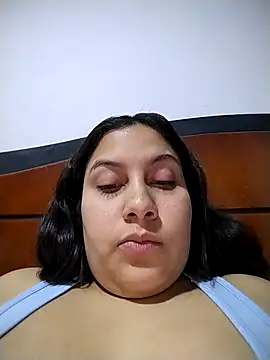 Snapshot of esmeralda_jadees chatting on April 2026 06:10:01 PM esmeralda jadees online show from April 2026 06:10:01 PM