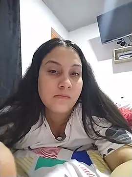 Snapshot of esmeralda_jadees chatting on May 2026 01:30:01 PM esmeralda jadees online show from May 2026 01:30:01 PM