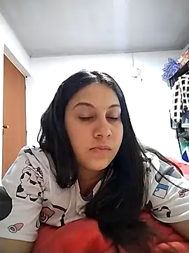 esmeralda jadees online show from March 2026 02:45:01 PM