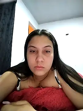 esmeralda jadees online show from December 2025 03:17:01 PM