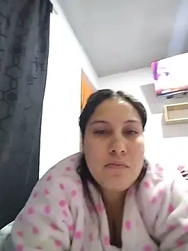 Snapshot of esmeralda_jadees chatting on May 2026 06:09:01 PM esmeralda jadees online show from May 2026 06:09:01 PM