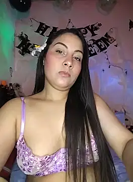 esmeralda jadees online show from October 2025 07:59:01 PM