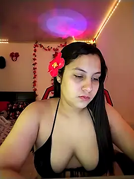 Snapshot of esmeralda_jadees chatting on May 2026 09:09:02 PM esmeralda jadees online show from May 2026 09:09:02 PM