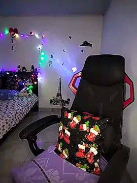 esmeralda jadees online show from December 2025 09:15:02 PM