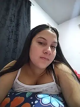 esmeralda jadees online show from July 2026 02:35:01 PM